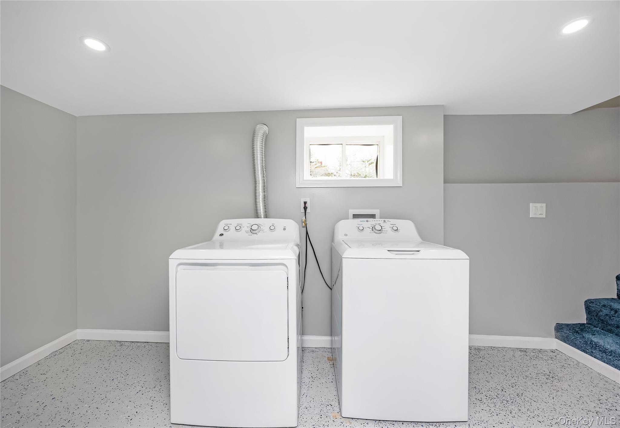 54 W Marshall Street Property Photo 20