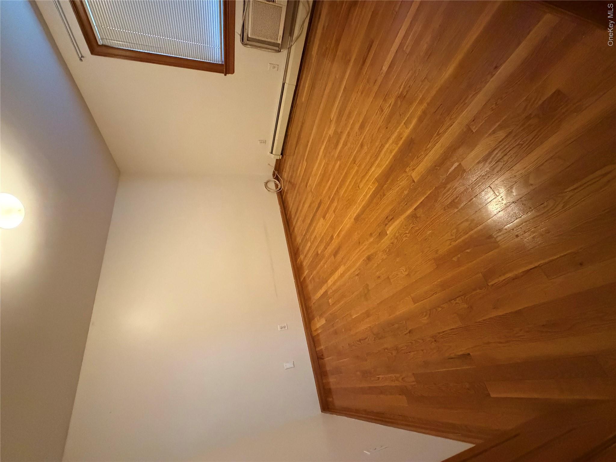 4131 219th Street 1 Fl Property Photo 2