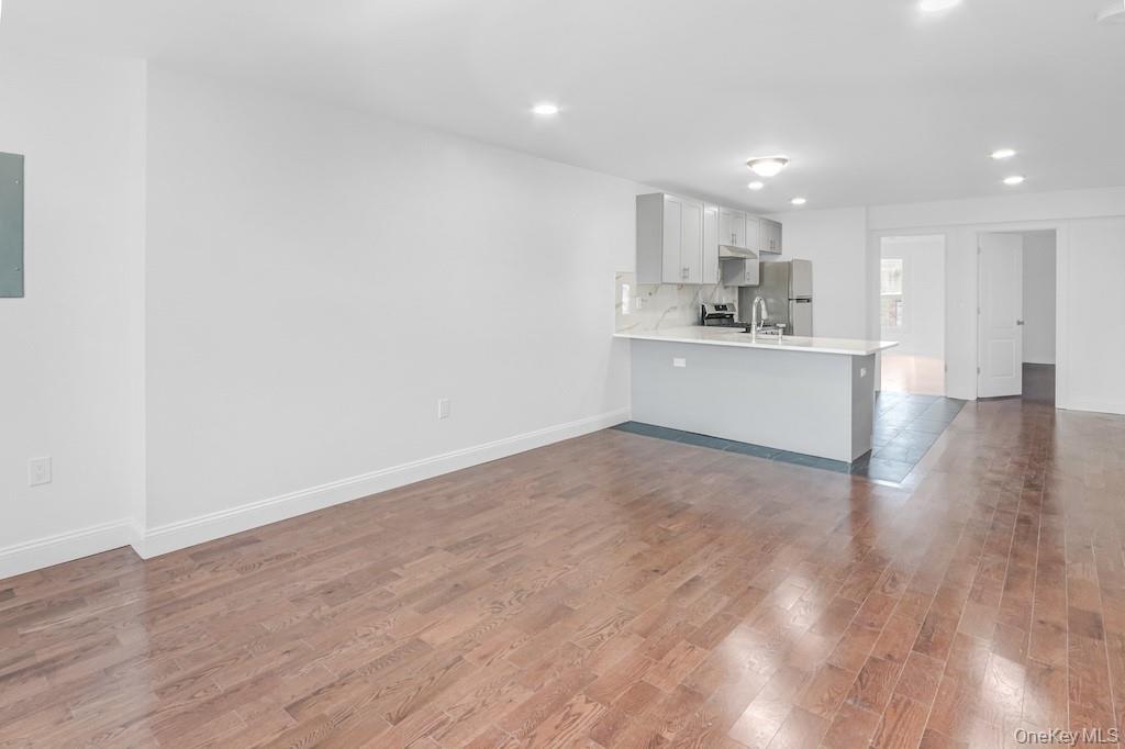 370 Broadway 3 Property Photo 4