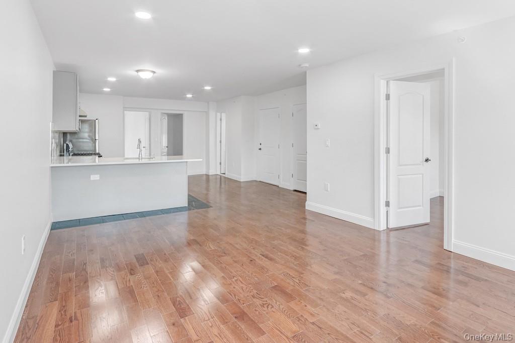 370 Broadway 3 Property Photo 5