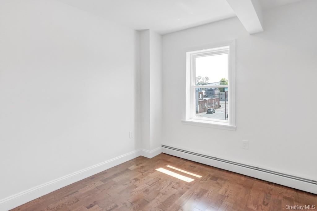 370 Broadway 3 Property Photo 8