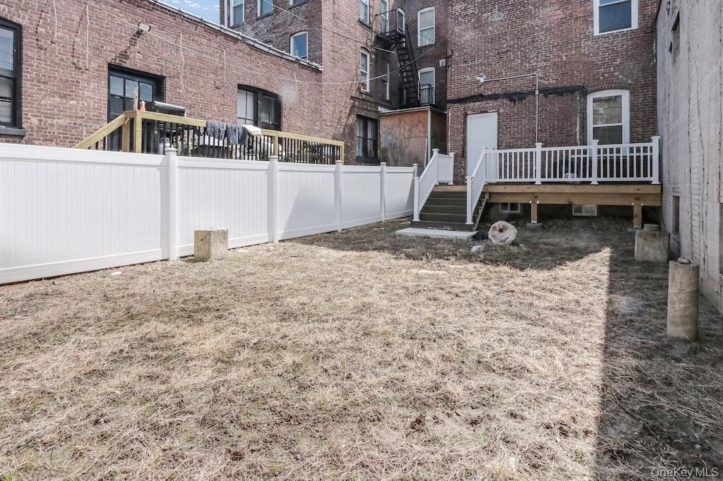 370 Broadway 3 Property Photo 15