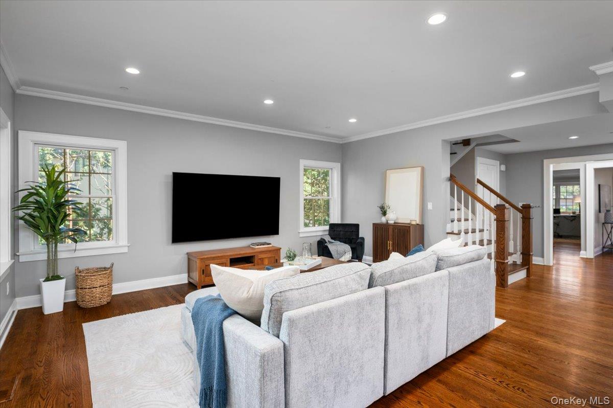 10 E Brookside Drive Property Photo 14