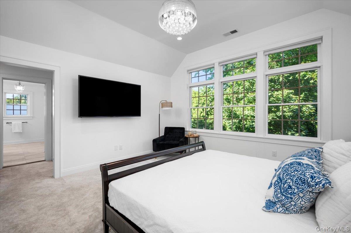 10 E Brookside Drive Property Photo 19