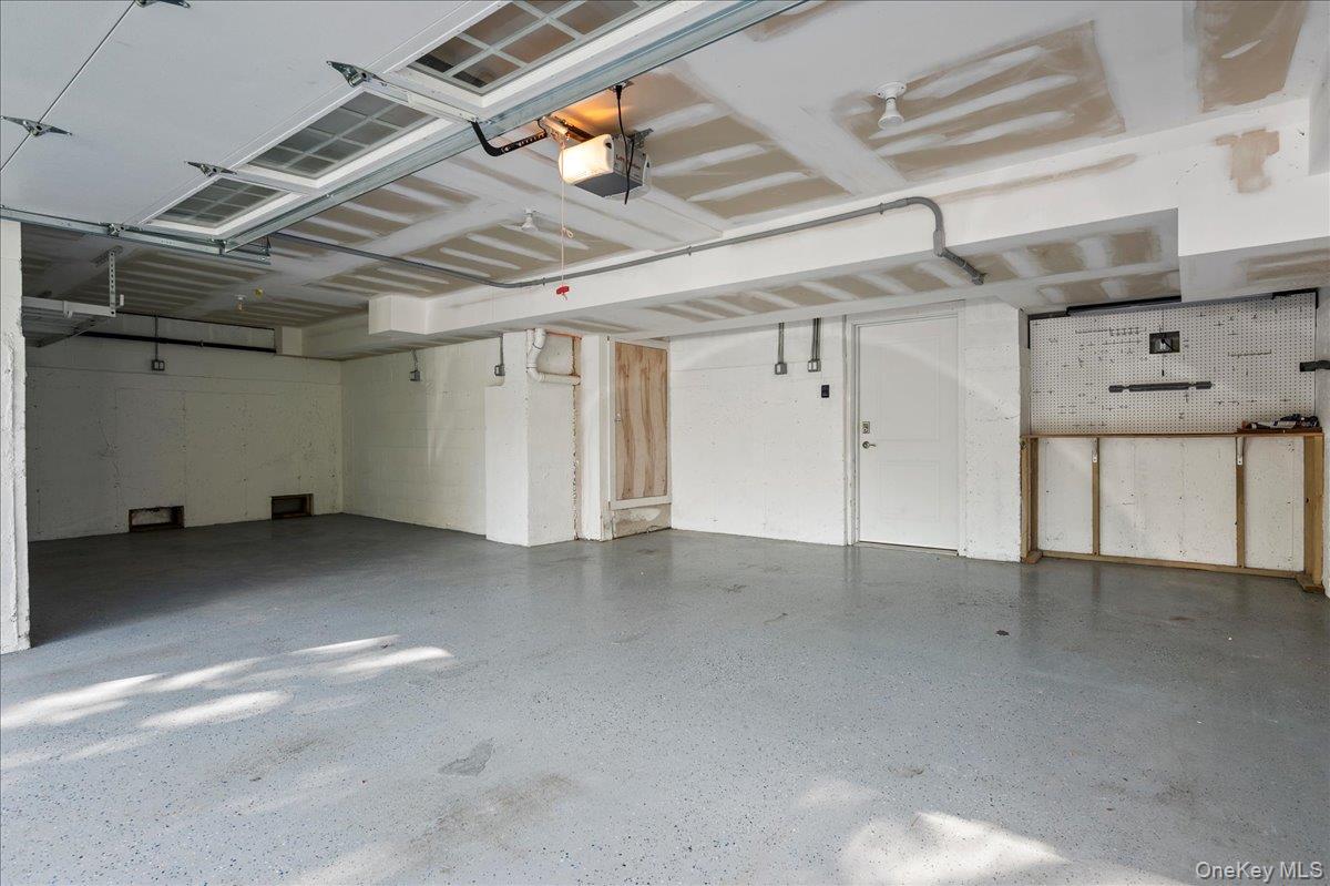 10 E Brookside Drive Property Photo 38