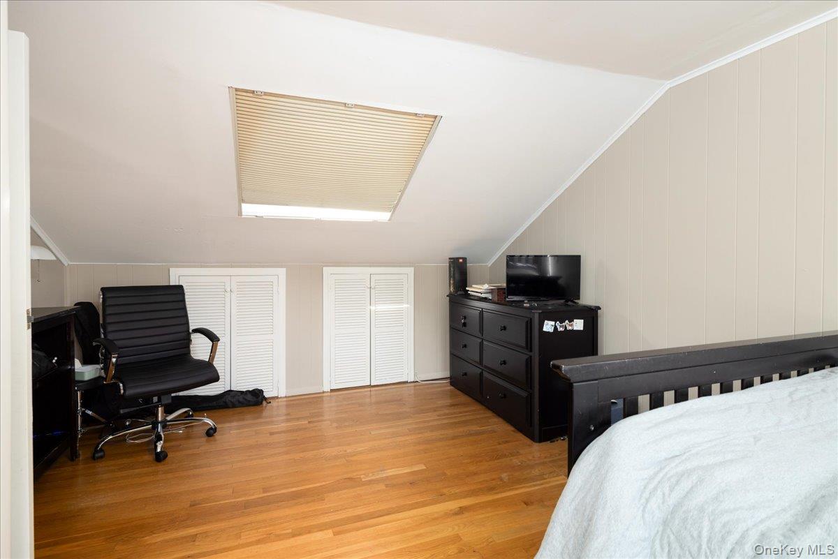 10 Seneca Drive Property Photo 13