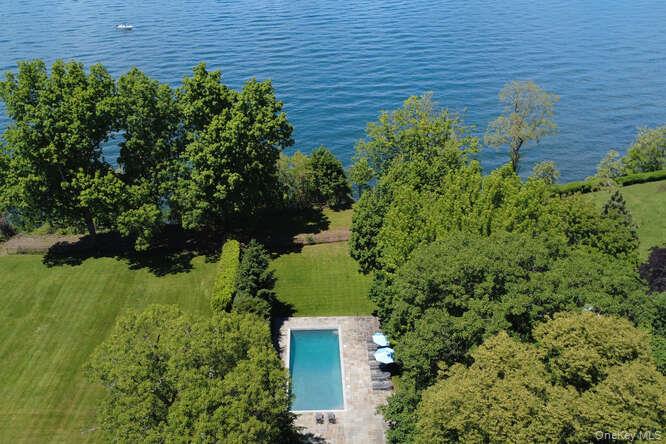 7 Cedar Lane Property Photo 1