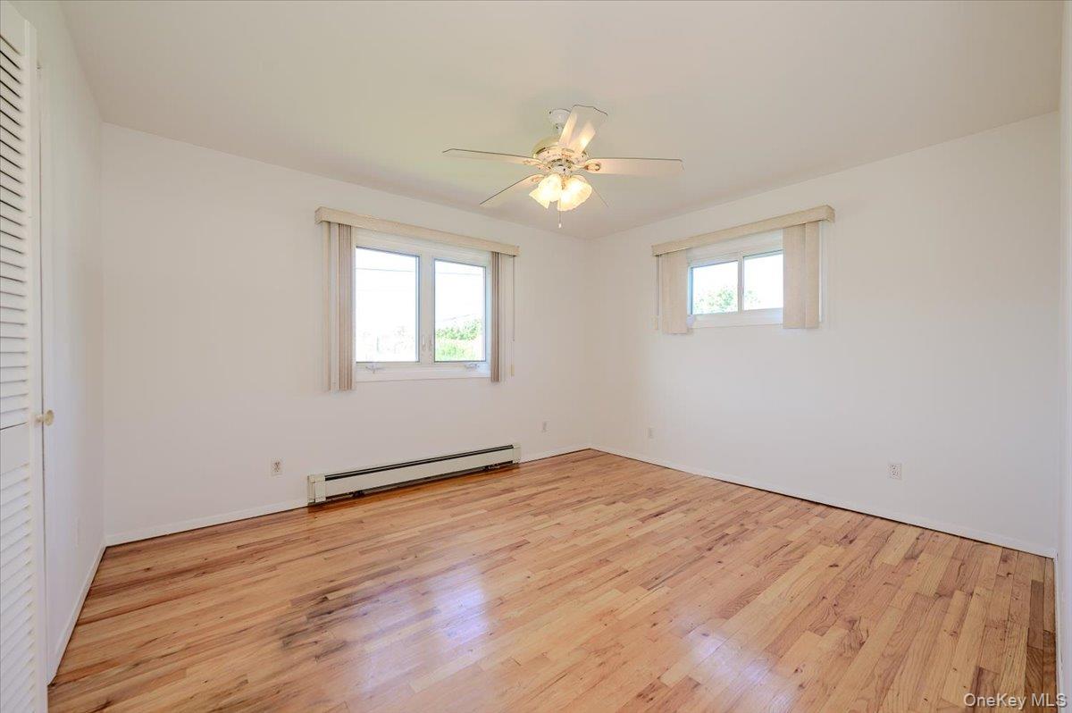 957 N Fulton Avenue Property Photo 9