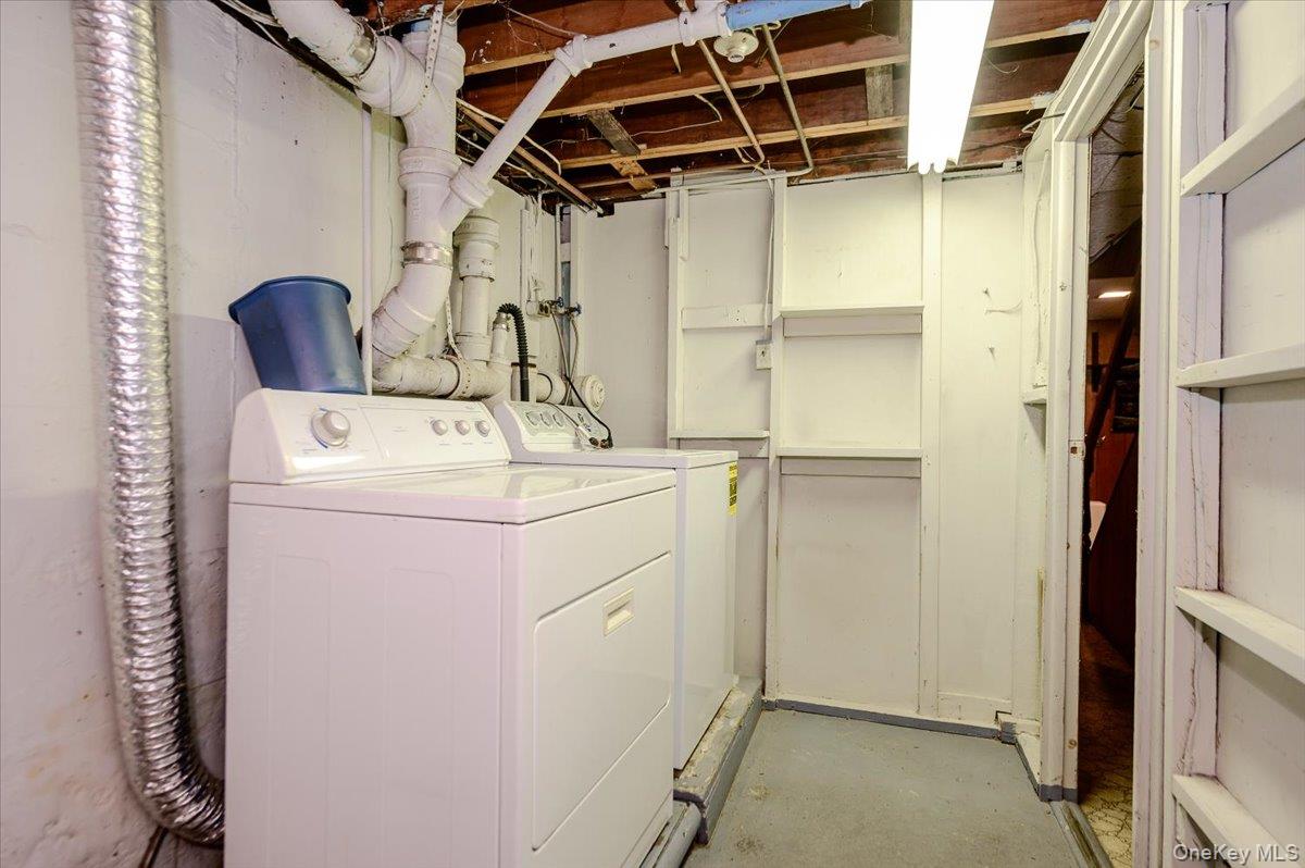 957 N Fulton Avenue Property Photo 18