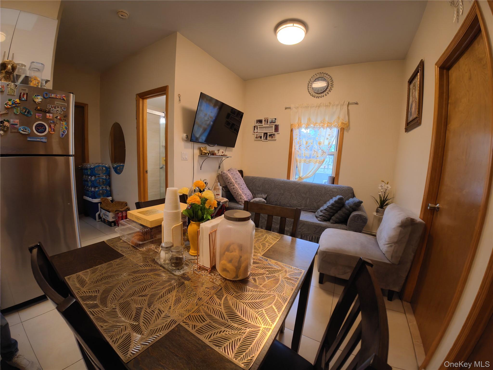 104-28 Jamaica Avenue Property Photo 5