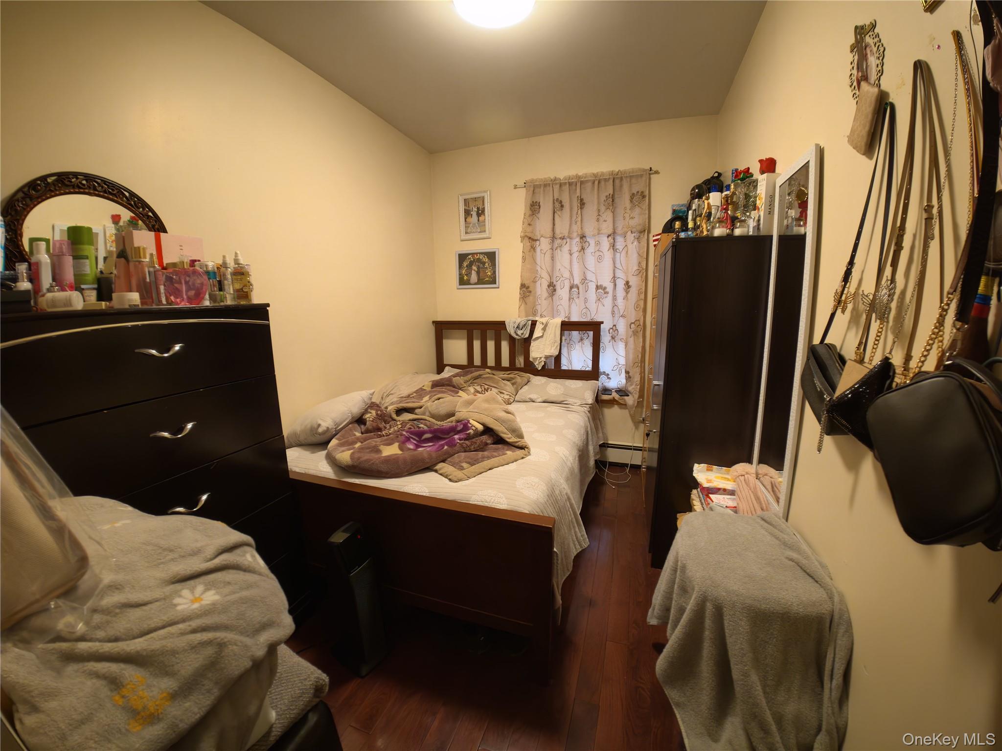 104-28 Jamaica Avenue Property Photo 6