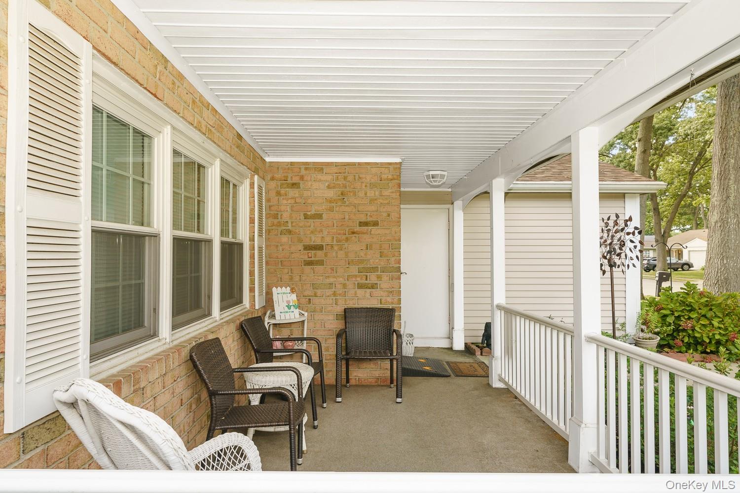 330 Brownfield Drive Property Photo 3