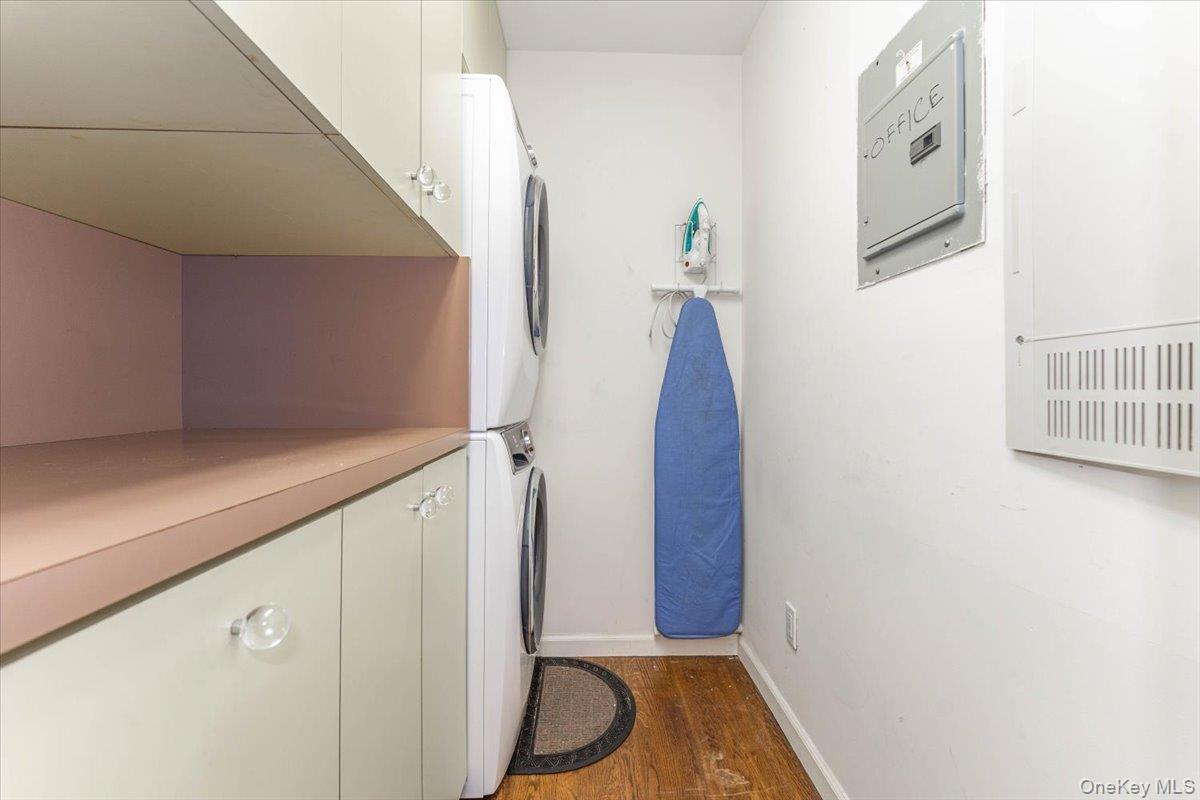 899 Green Place Property Photo 19