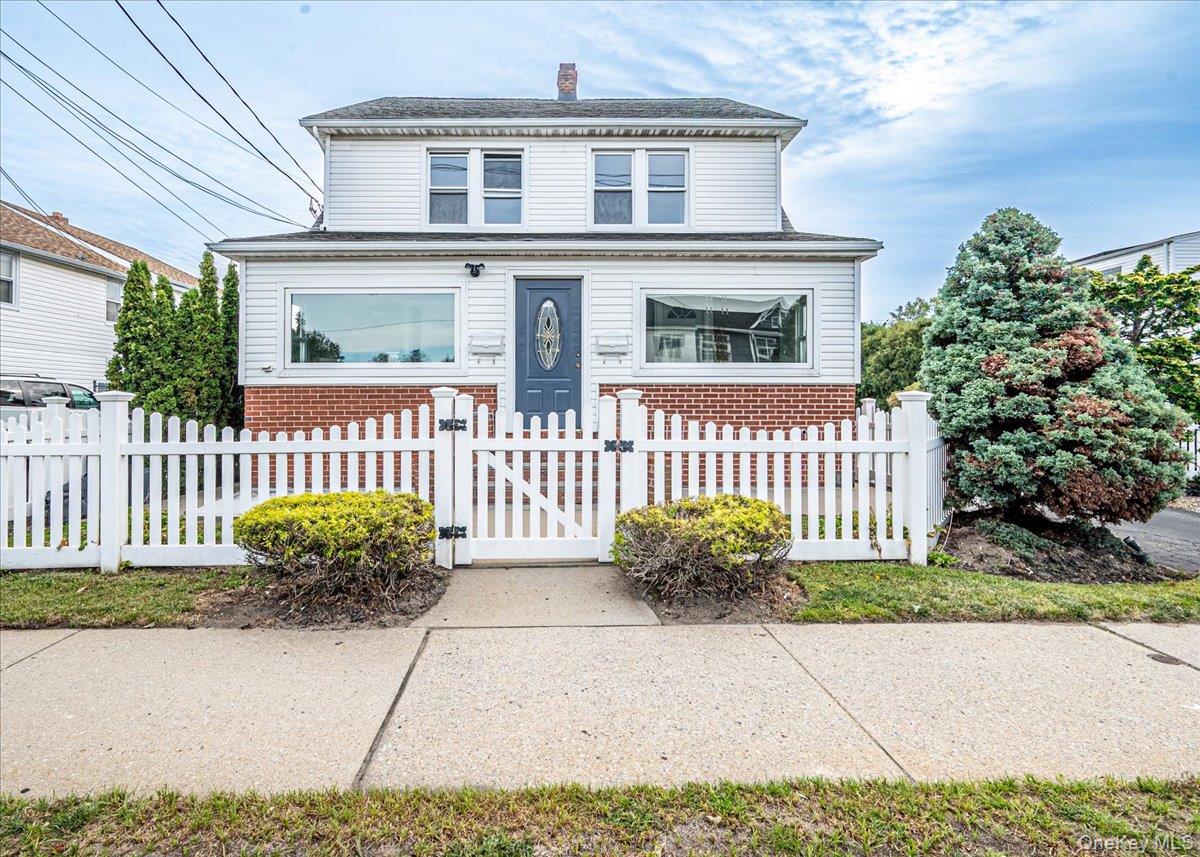 557 Newbridge Road Property Photo 1
