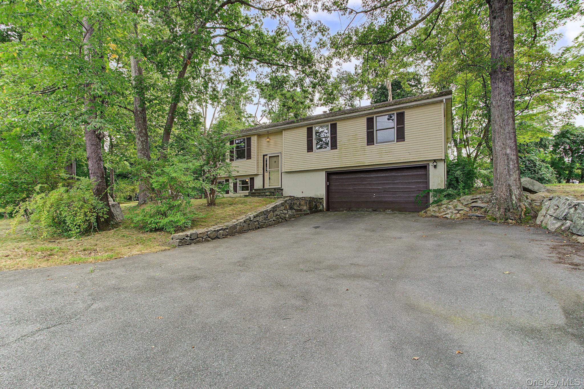 47 Jean Drive Property Photo 2