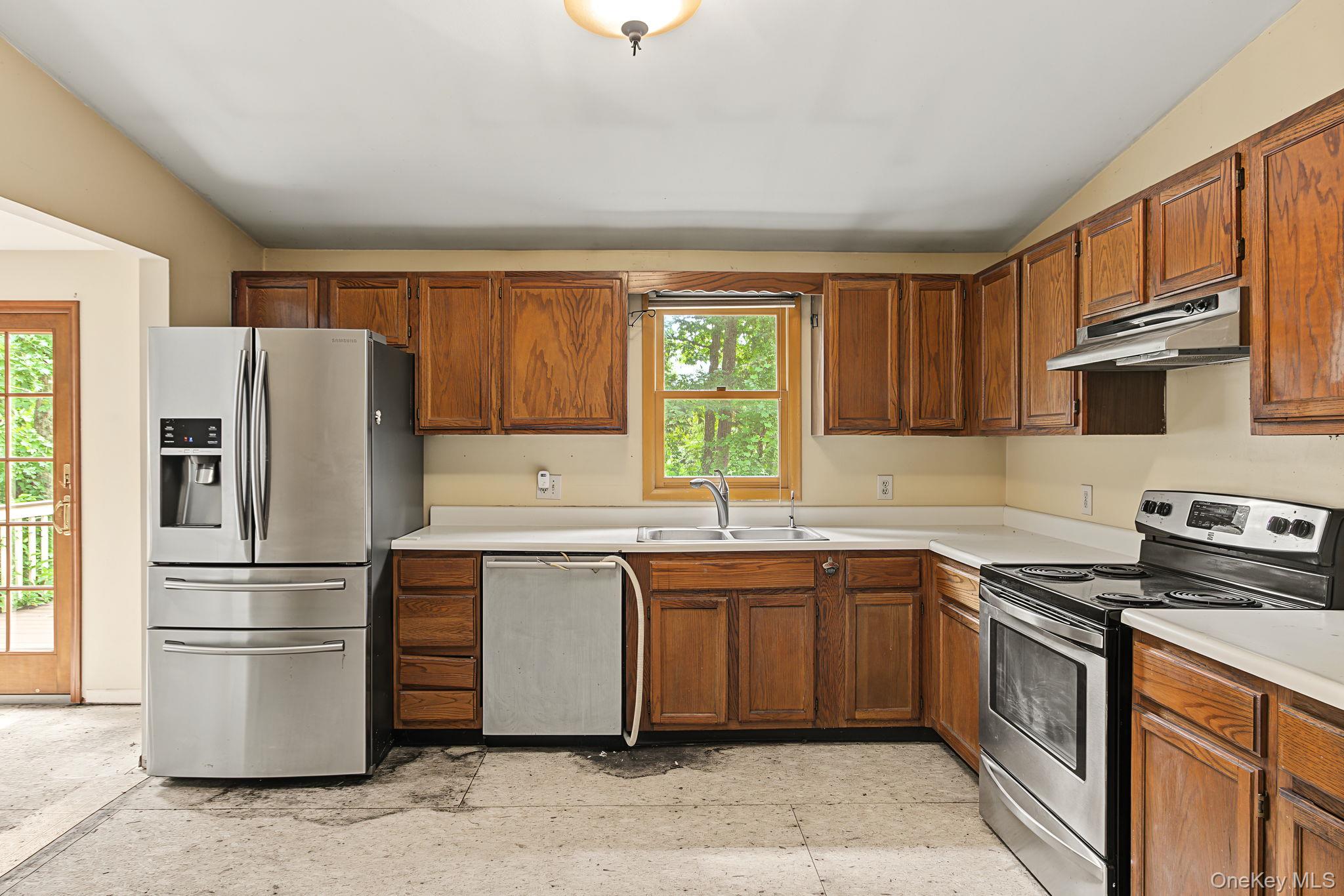47 Jean Drive Property Photo 5