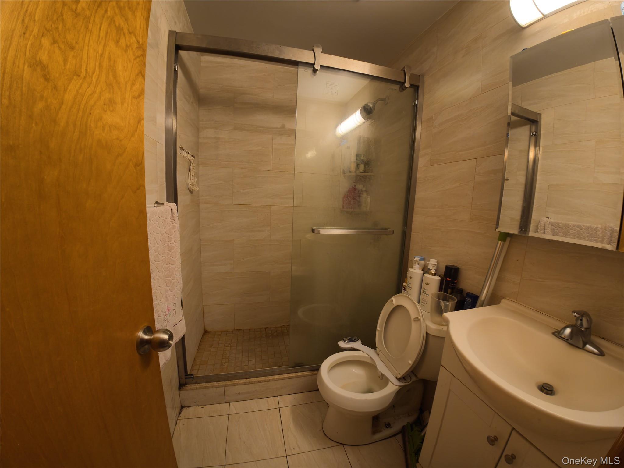 104-18 Jamaica Avenue Property Photo 5