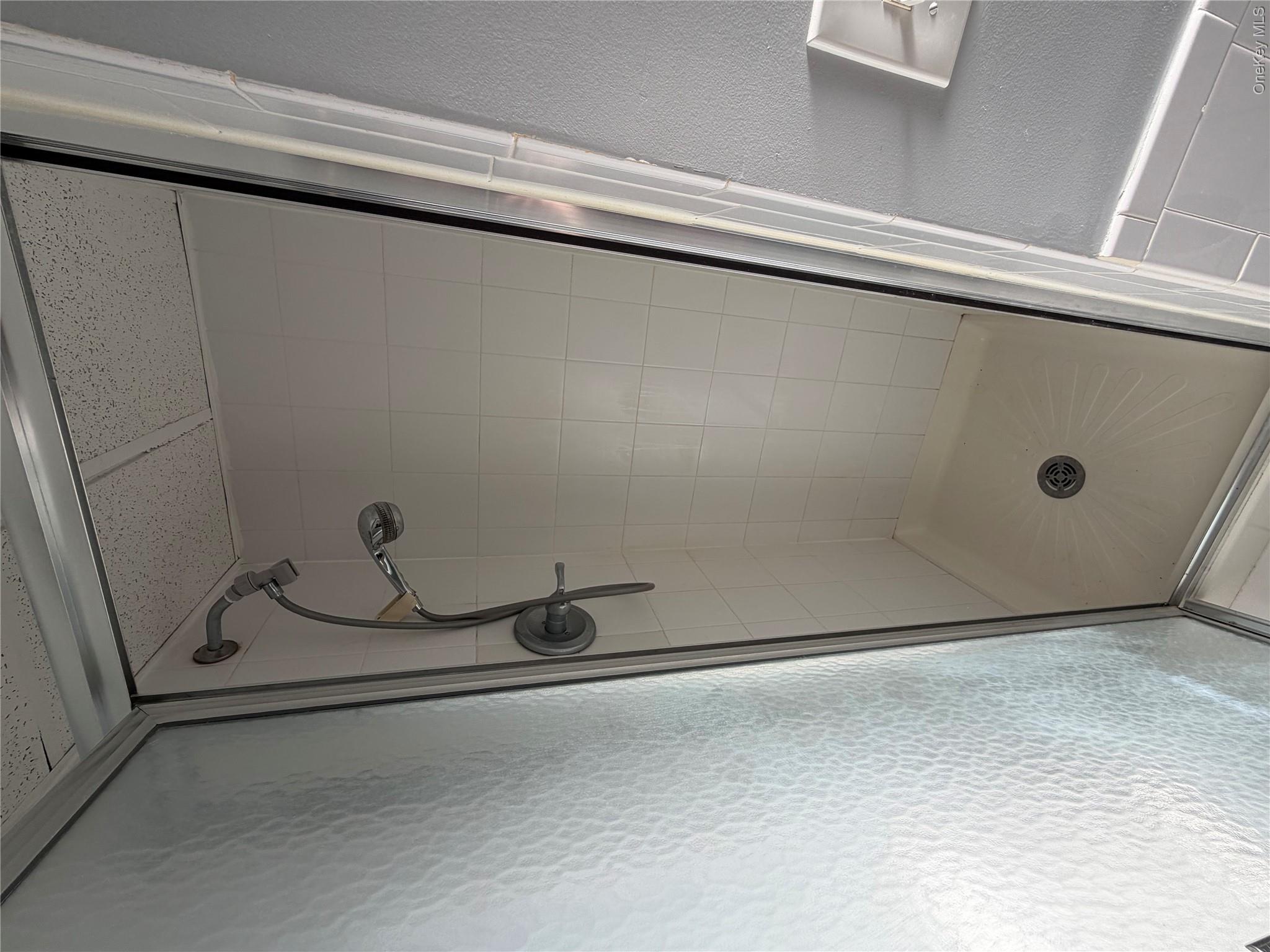 53 Andover Drive Property Photo 6