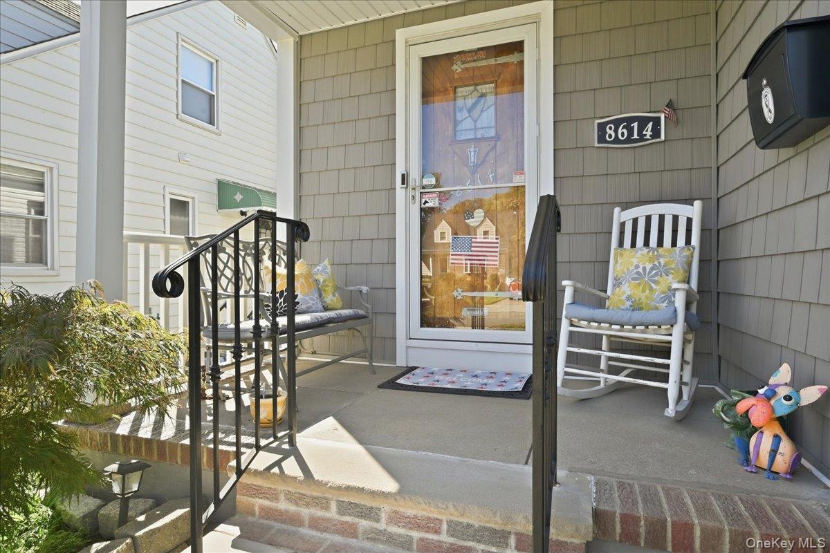 8614 251st Street Property Photo 2