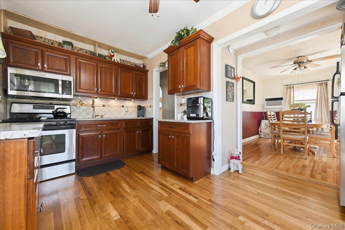 8614 251st Street Property Photo 7