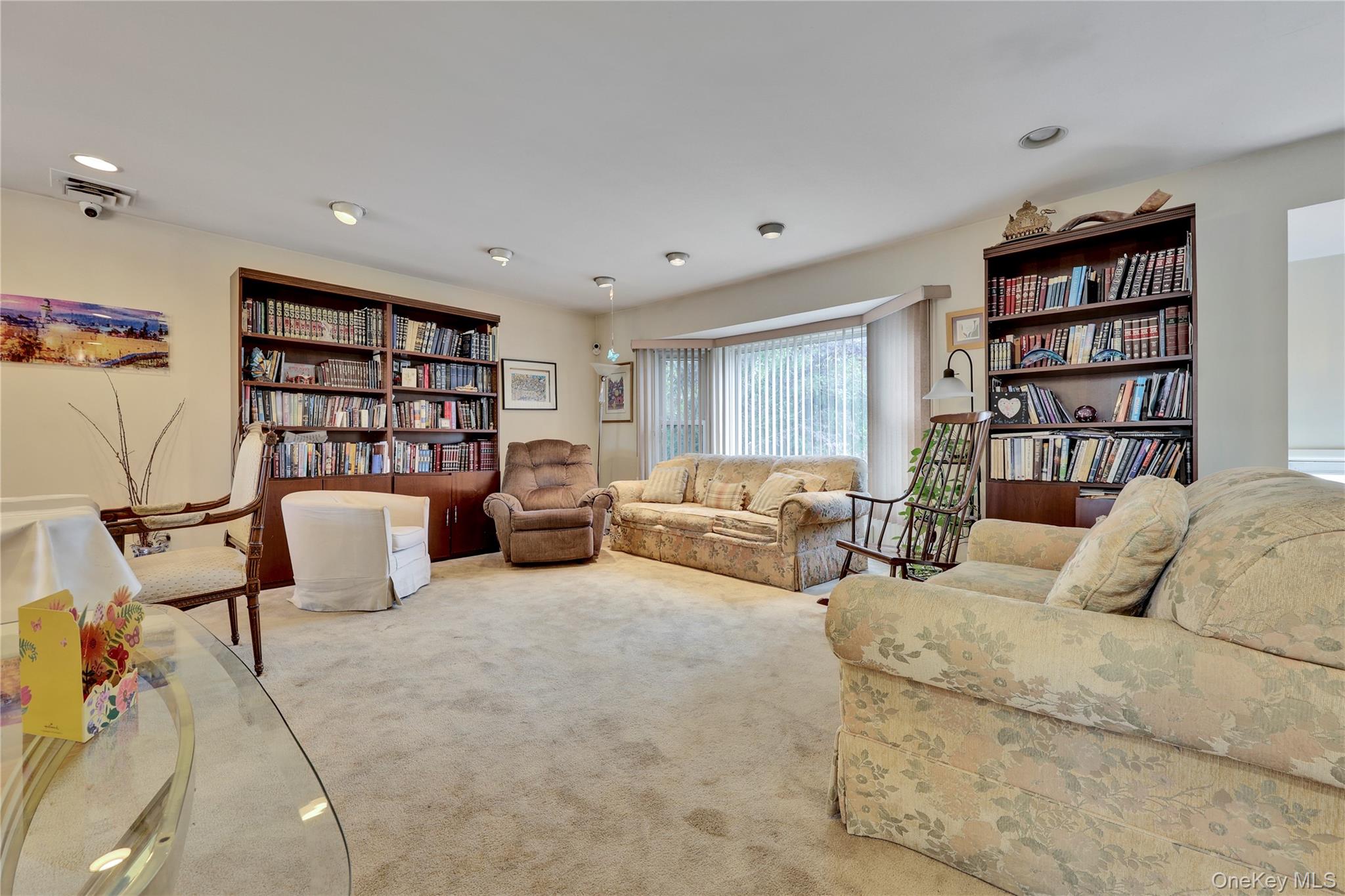 22 Woodmere Boulevard Property Photo 4