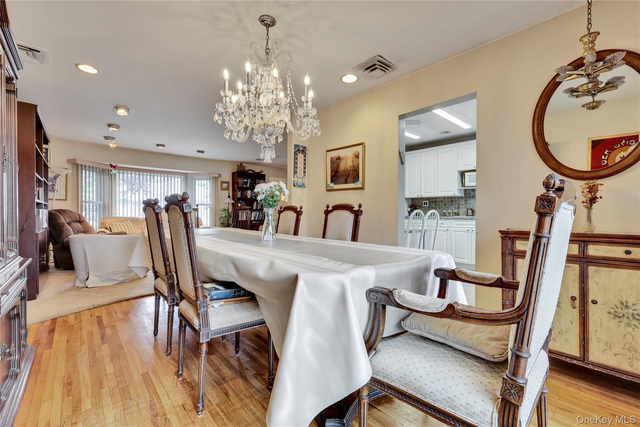 22 Woodmere Boulevard Property Photo 10