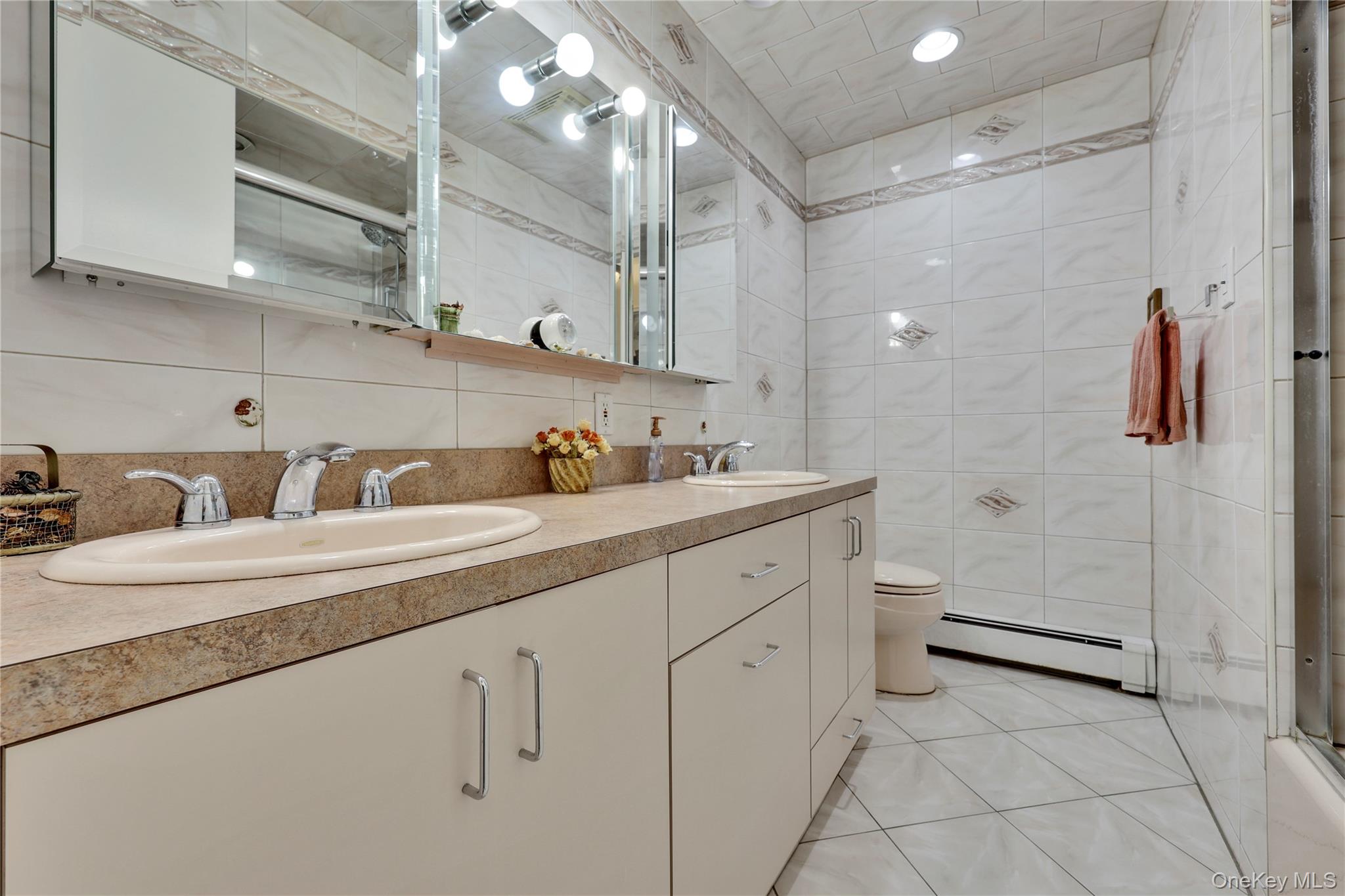 22 Woodmere Boulevard Property Photo 17