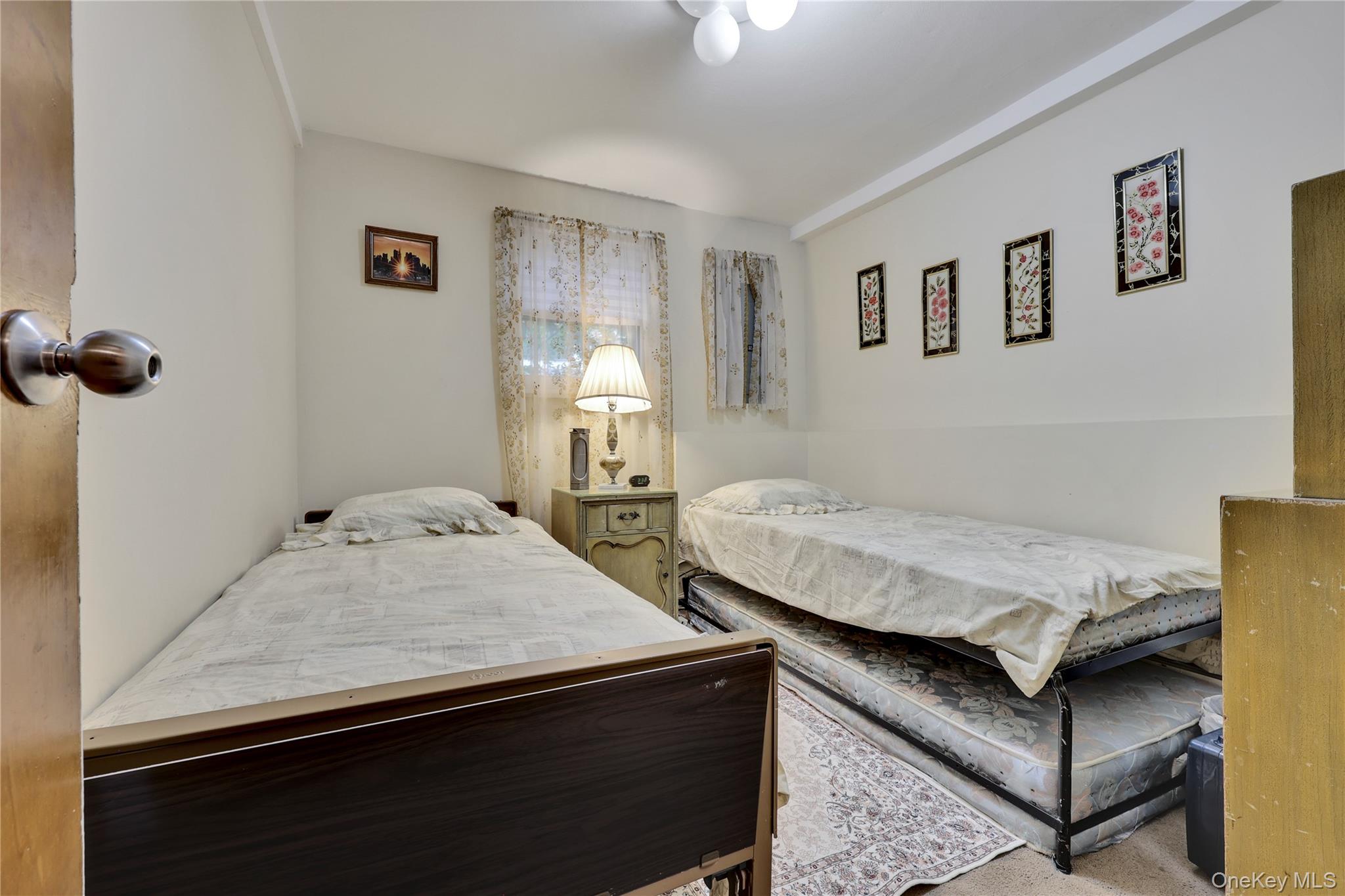 22 Woodmere Boulevard Property Photo 19