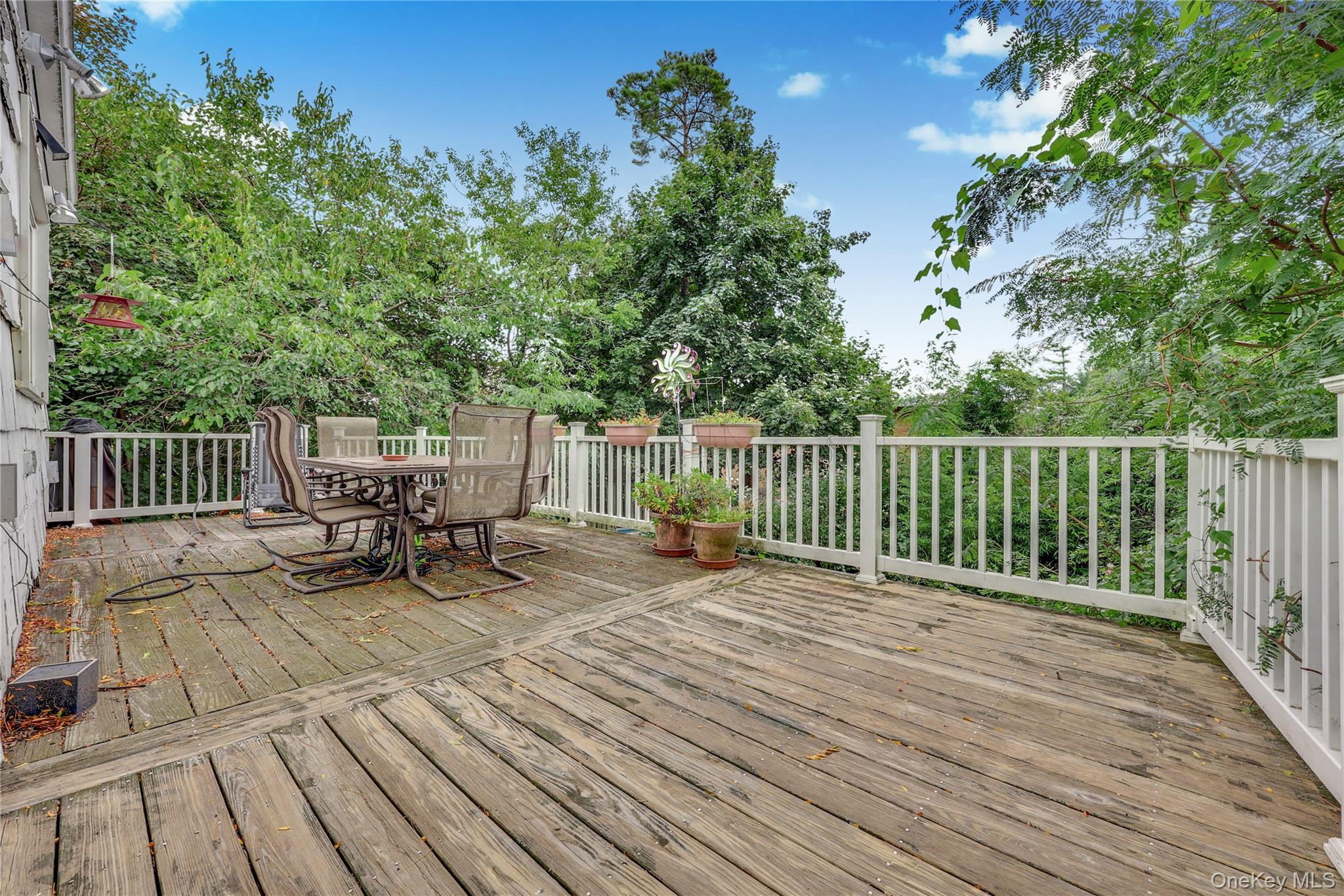 22 Woodmere Boulevard Property Photo 24