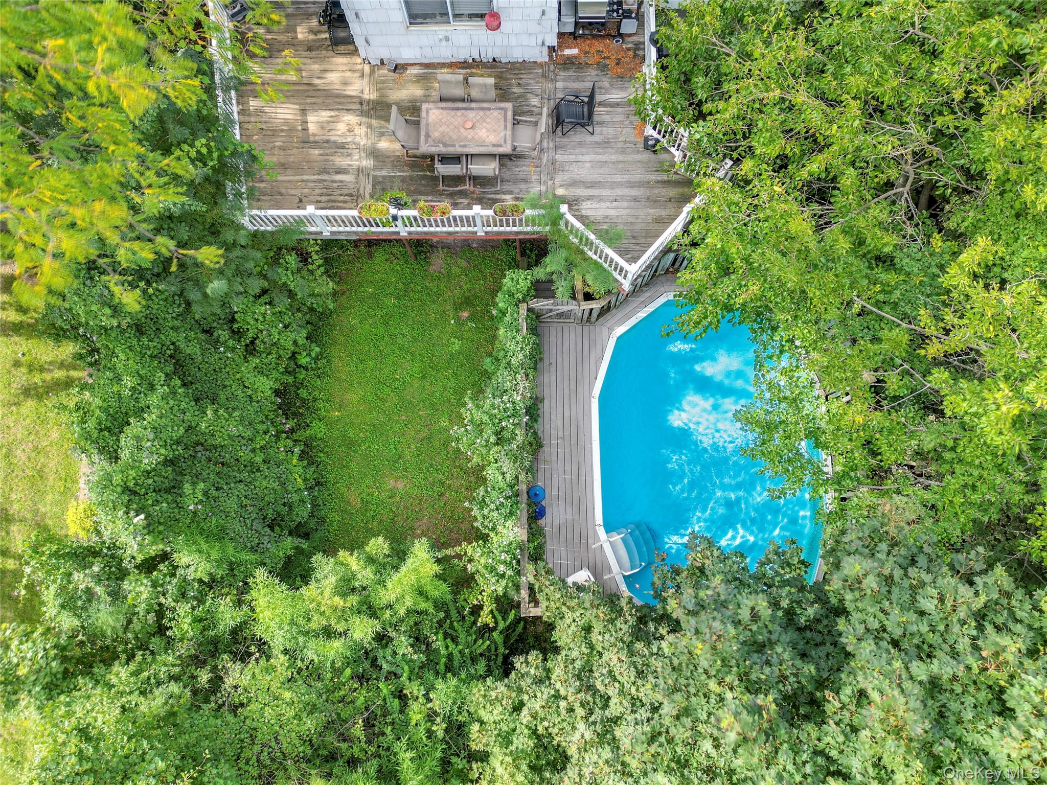 22 Woodmere Boulevard Property Photo 28
