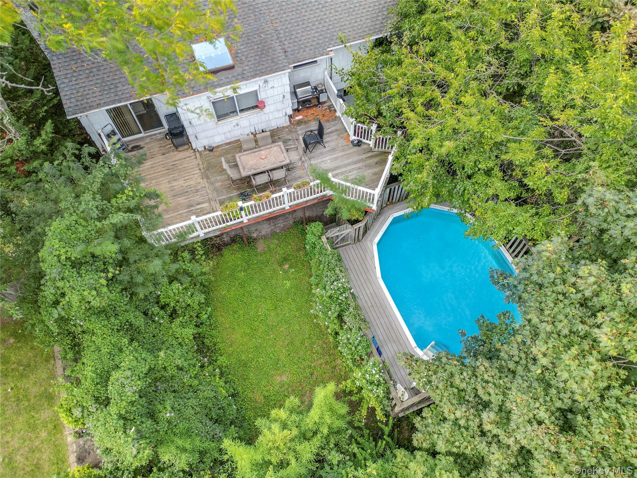 22 Woodmere Boulevard Property Photo 29