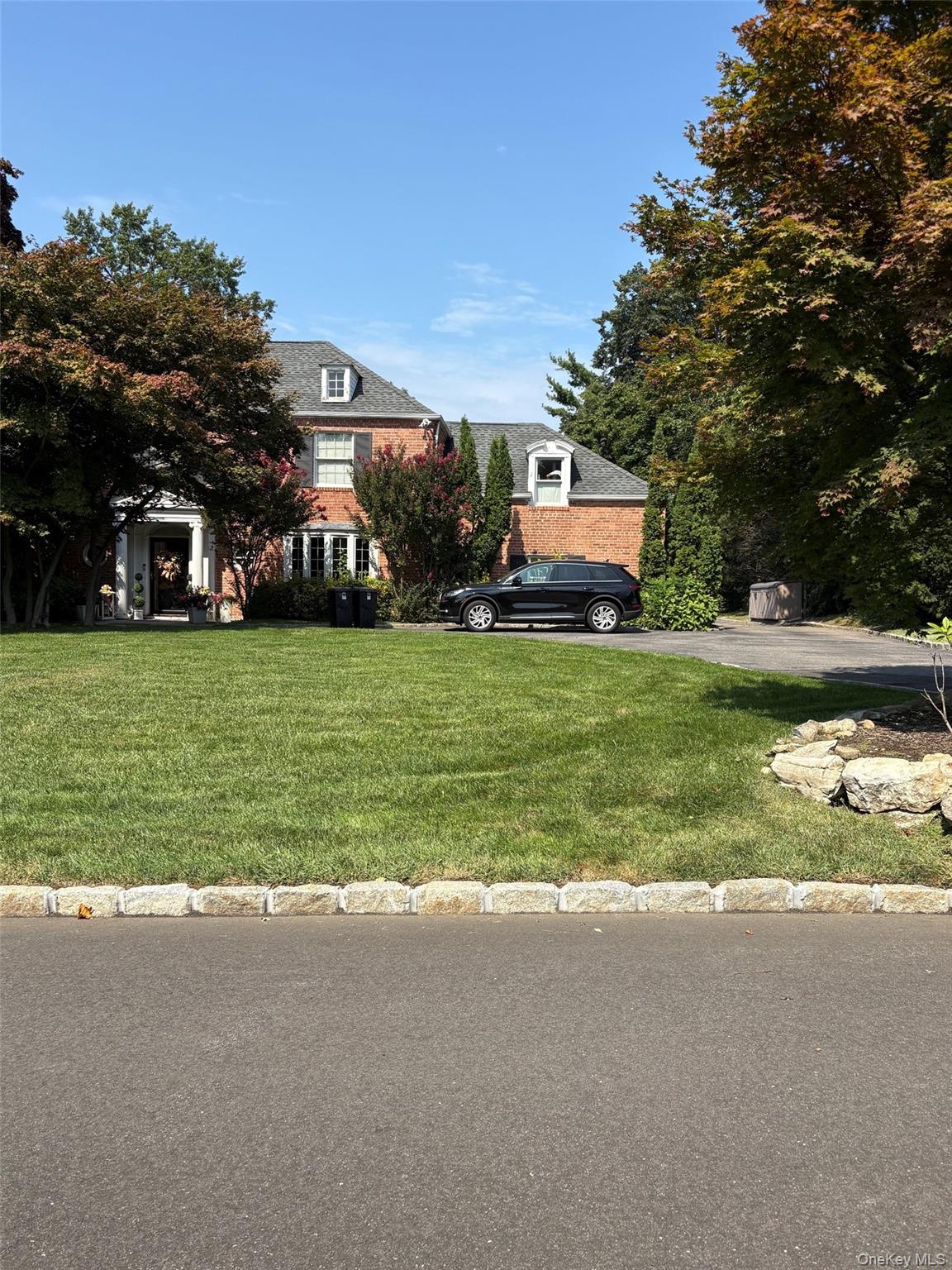 14 Birchwood Lane Property Photo 2