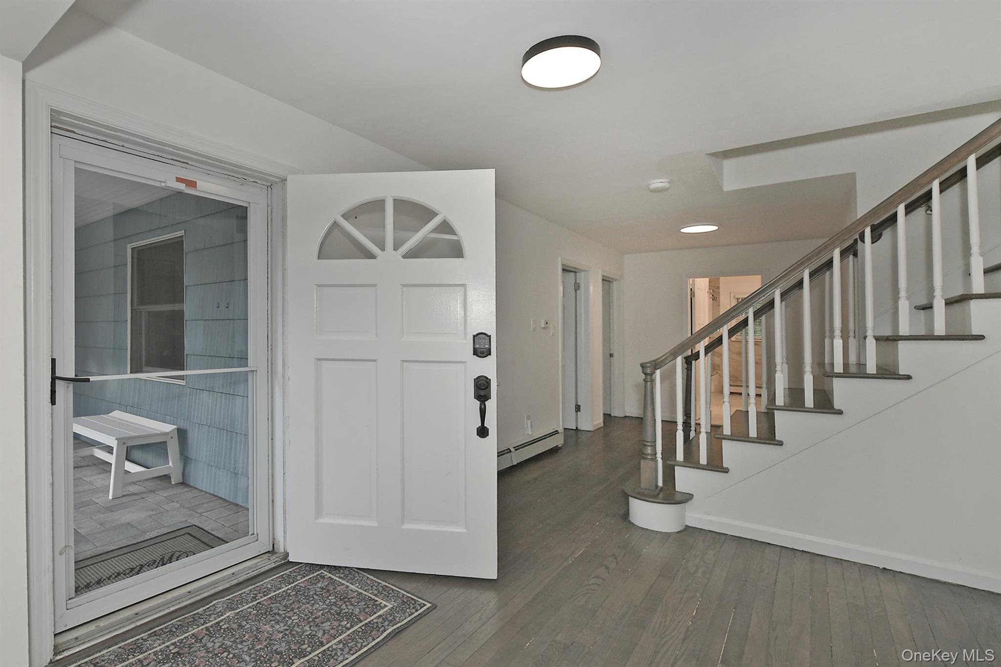 1950 Midlane Property Photo 5