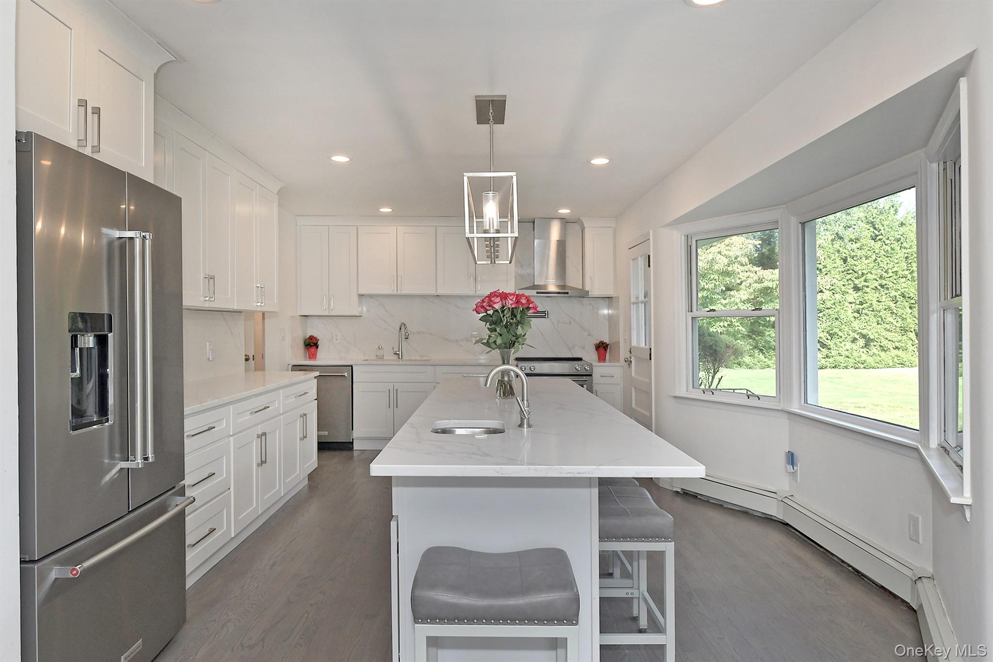 1950 Midlane Property Photo 11