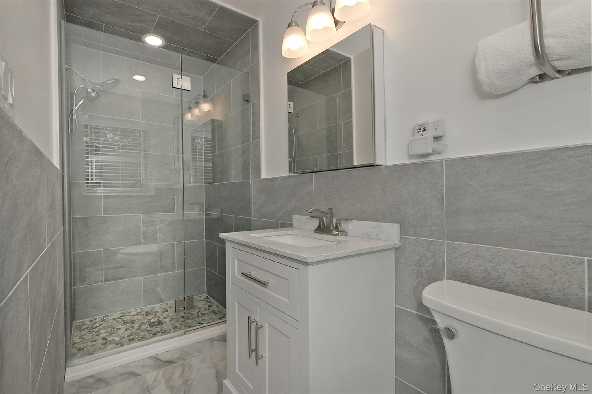 1950 Midlane Property Photo 22