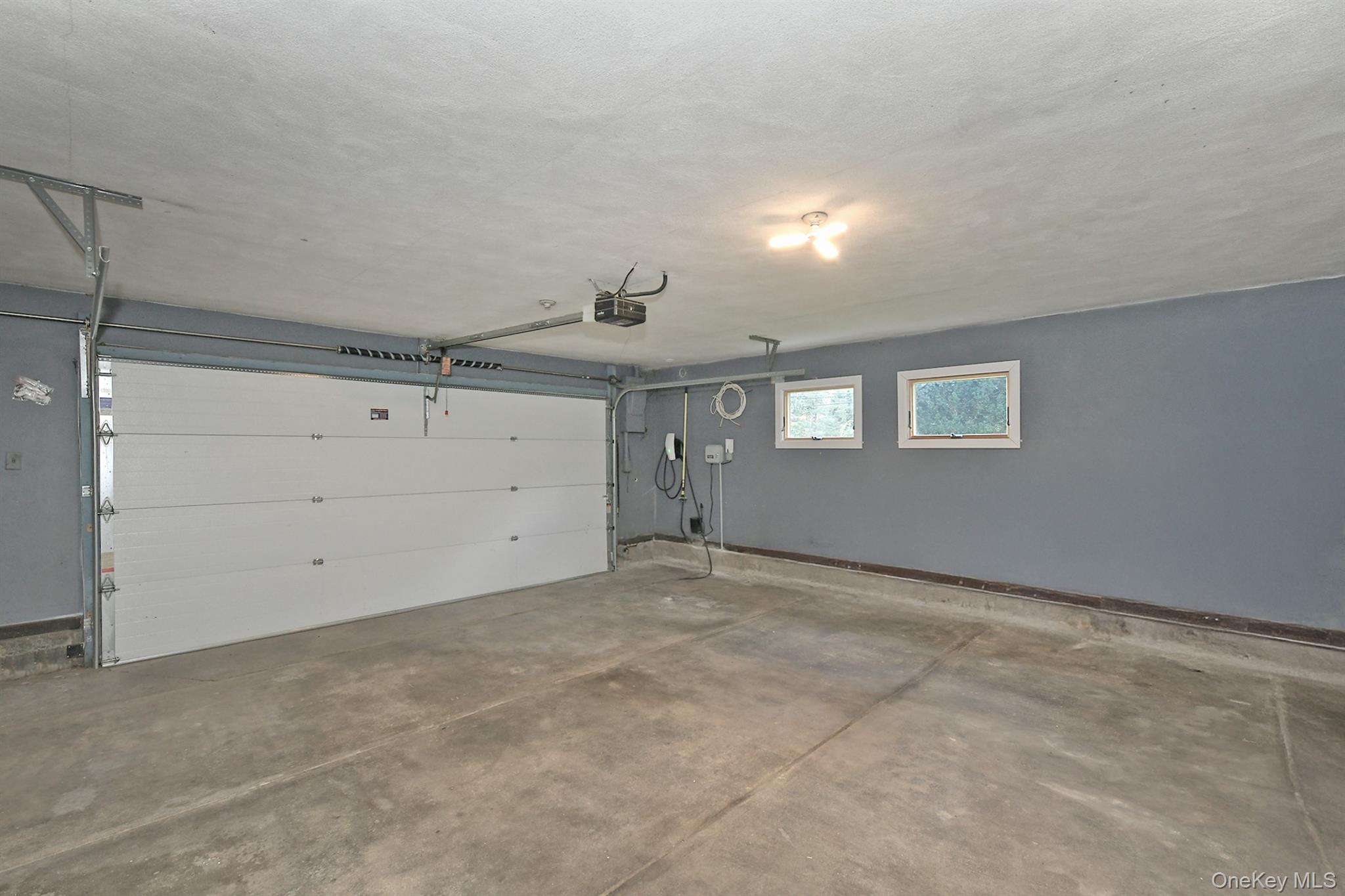 1950 Midlane Property Photo 27