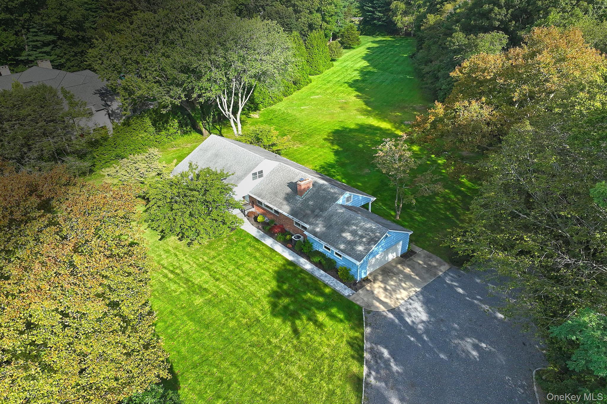 1950 Midlane Property Photo 35