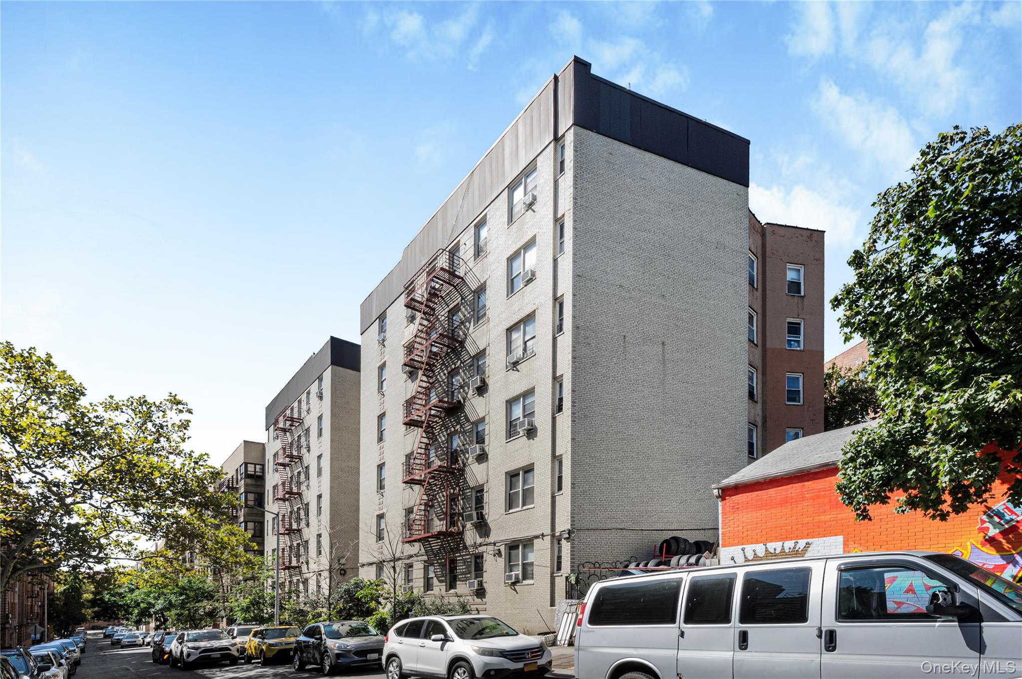 2191 Bolton Street 5E