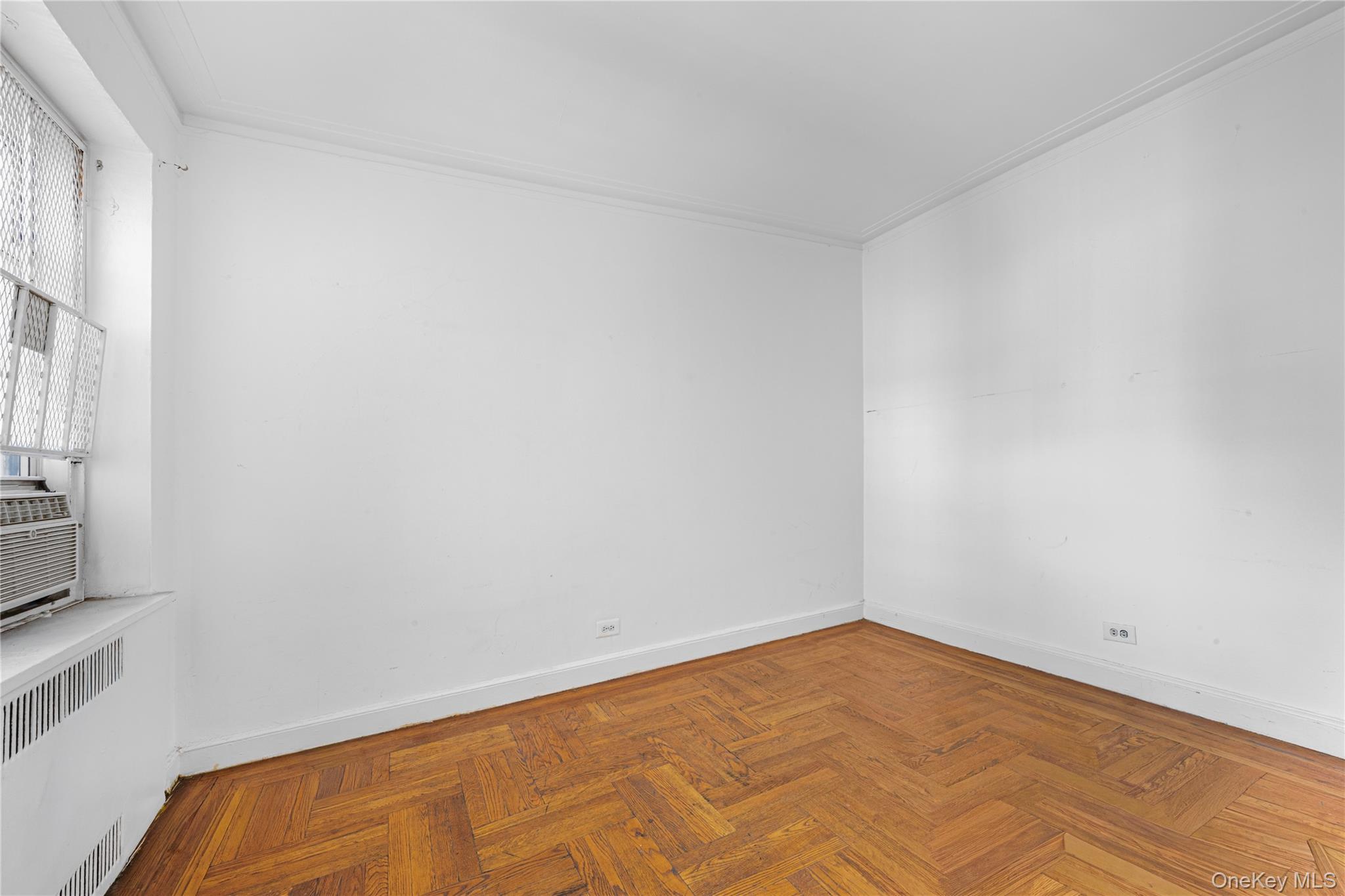 2191 Bolton Street 5e Property Photo 5