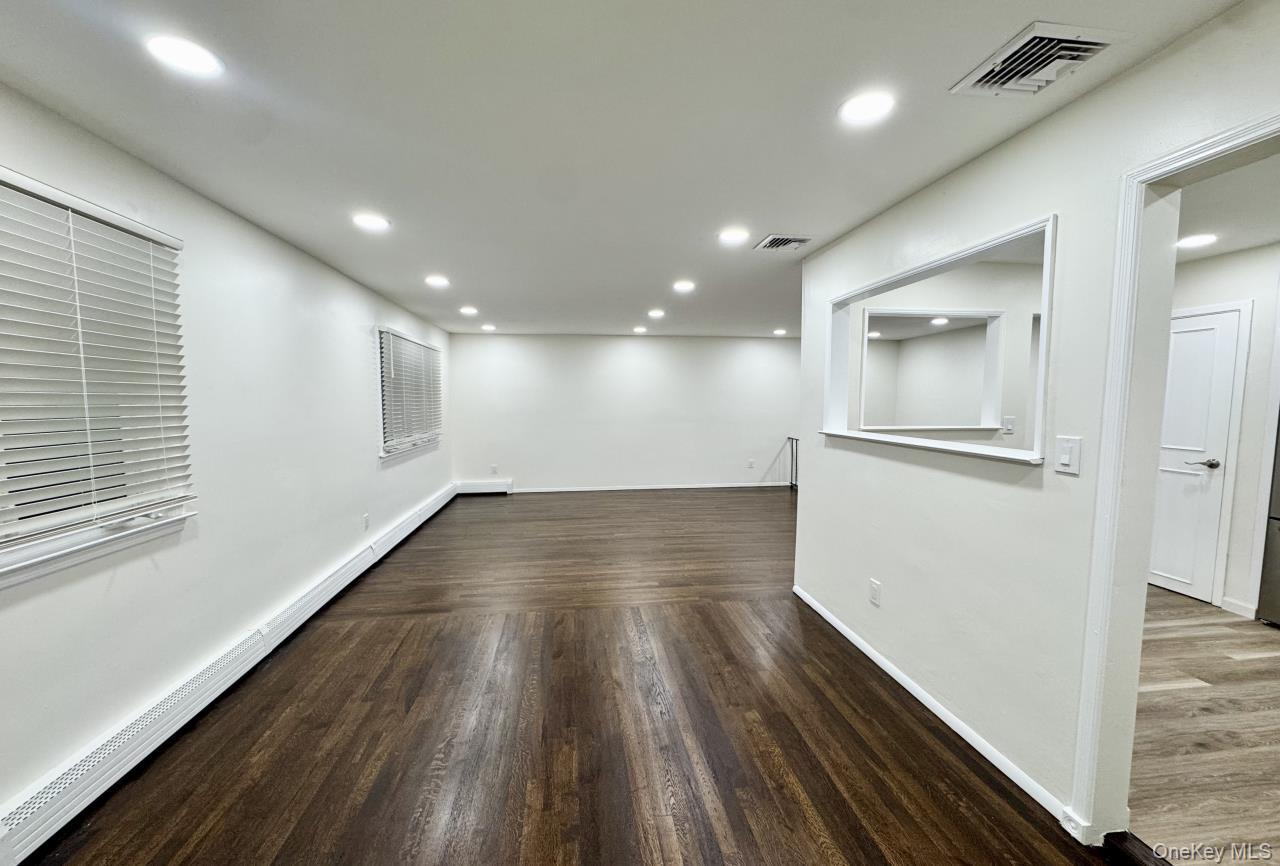 219 Bellerose Avenue Property Photo 6