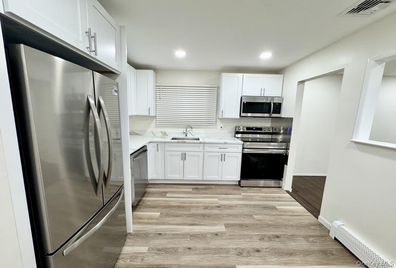 219 Bellerose Avenue Property Photo 8