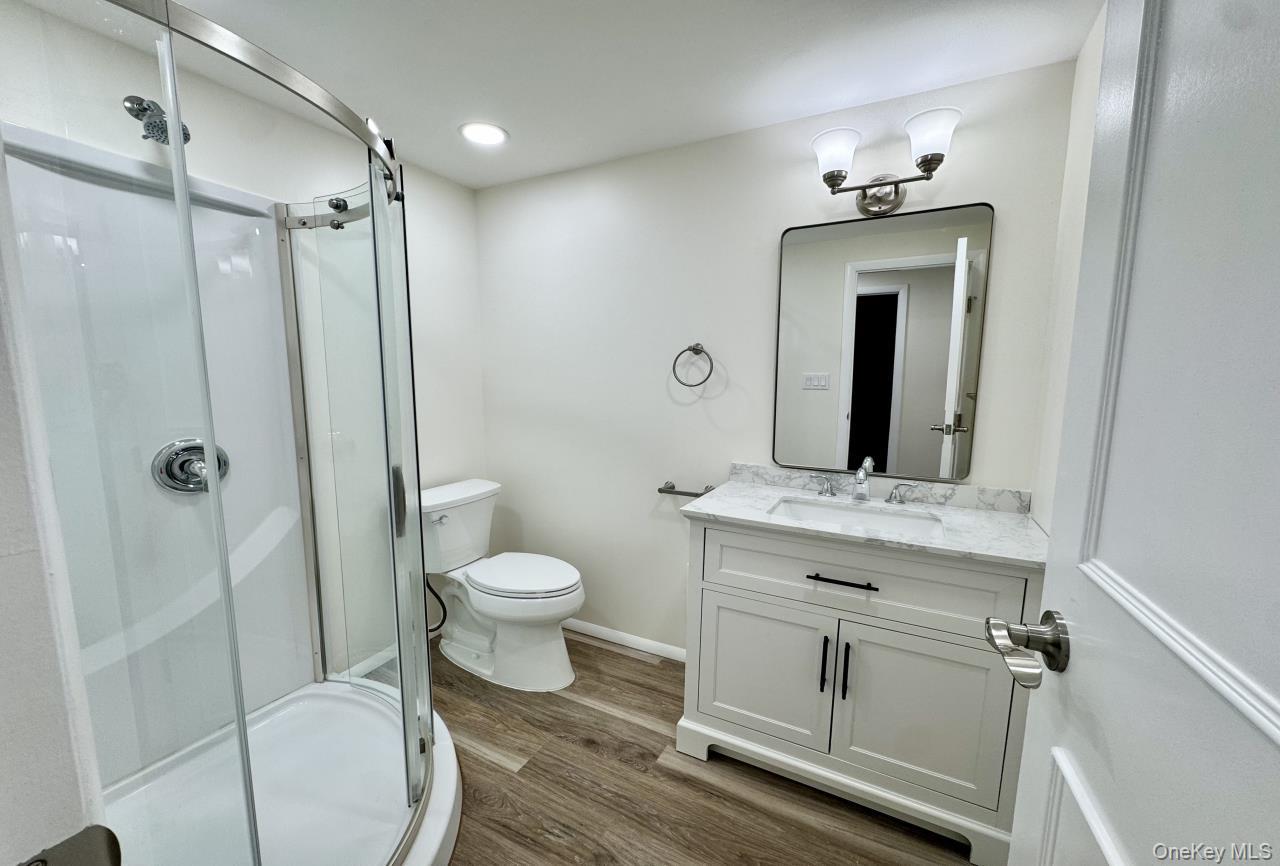 219 Bellerose Avenue Property Photo 10