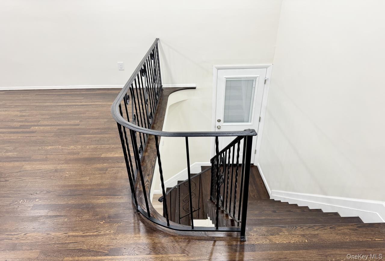 219 Bellerose Avenue Property Photo 17