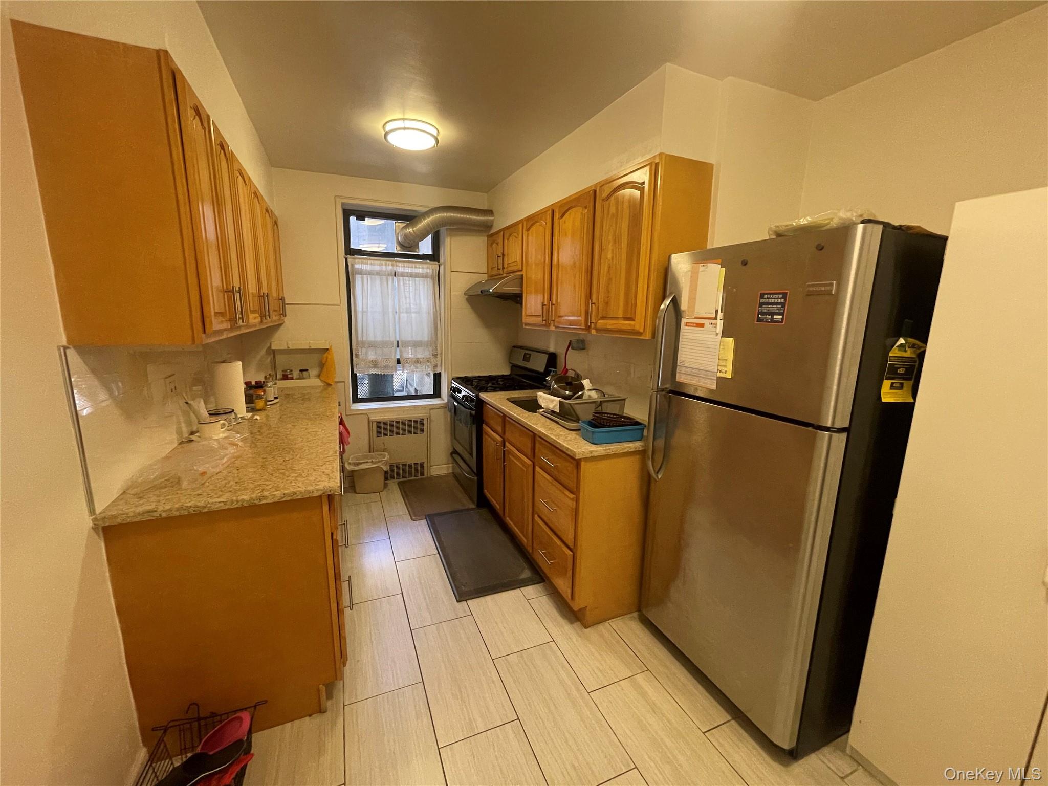 8425 Elmhurst Avenue 2s Property Photo 2