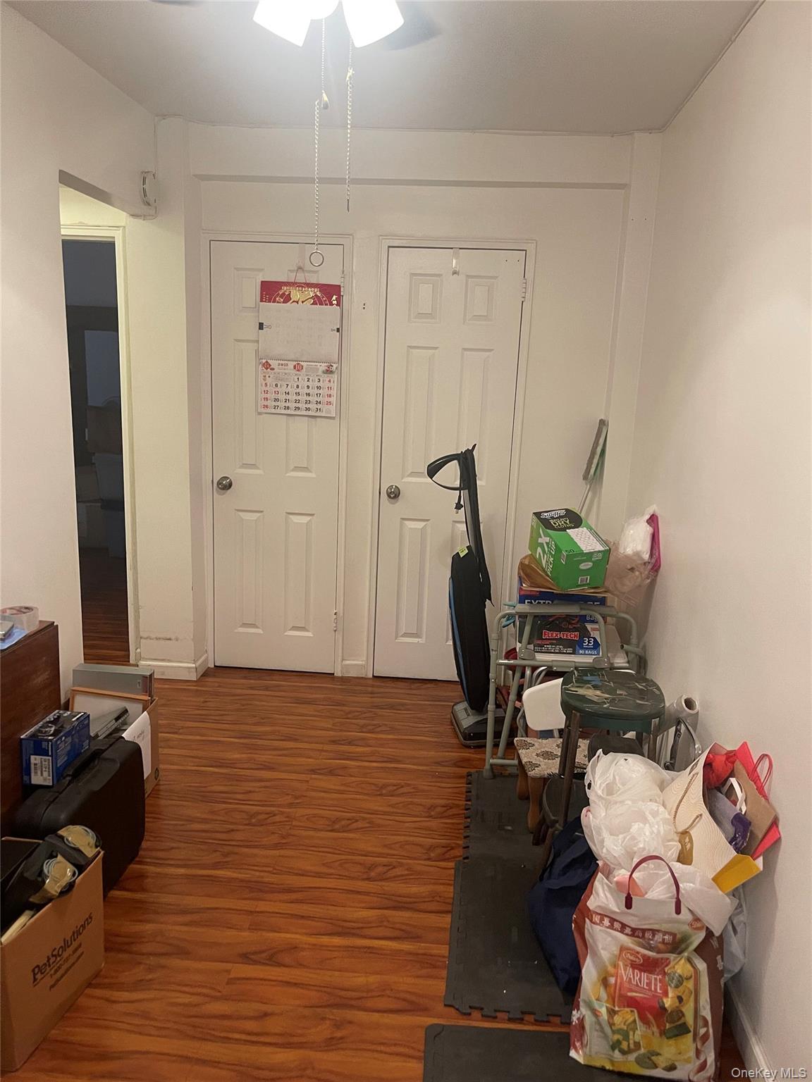8425 Elmhurst Avenue 2s Property Photo 6
