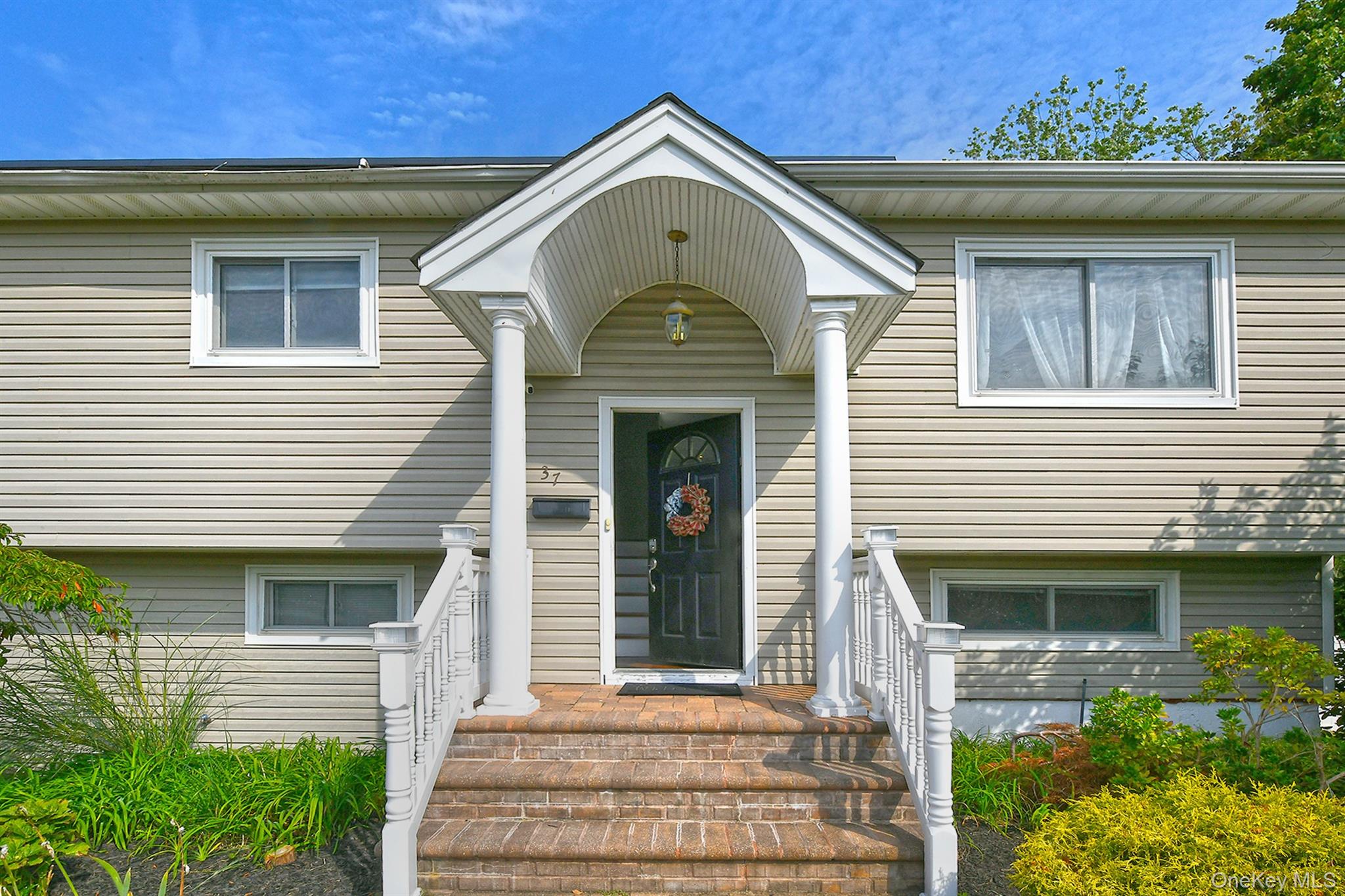37 Euclid Avenue Property Photo 4