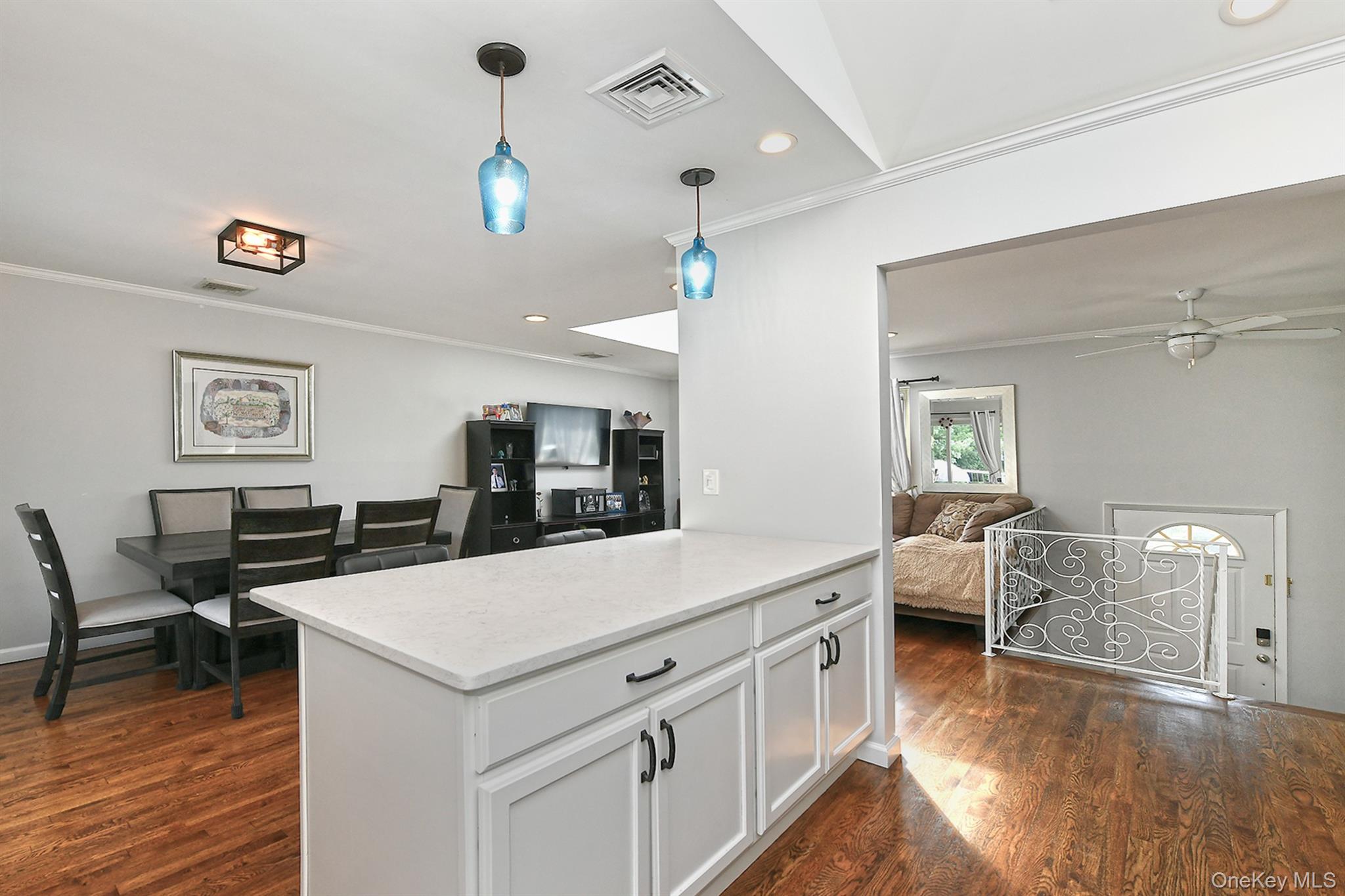 37 Euclid Avenue Property Photo 8