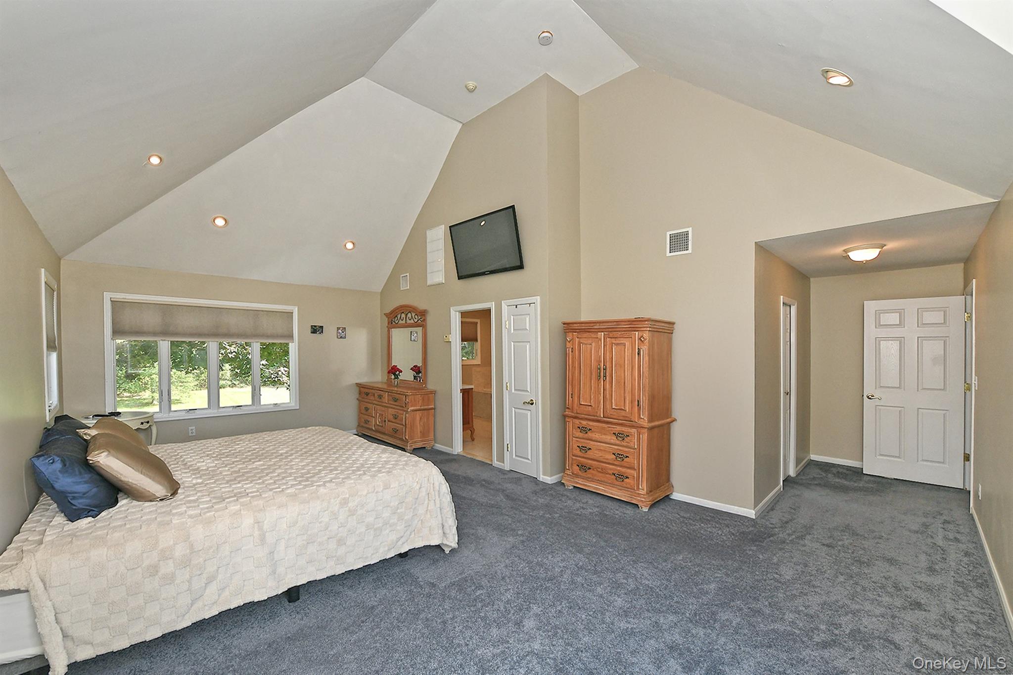 37 Euclid Avenue Property Photo 18