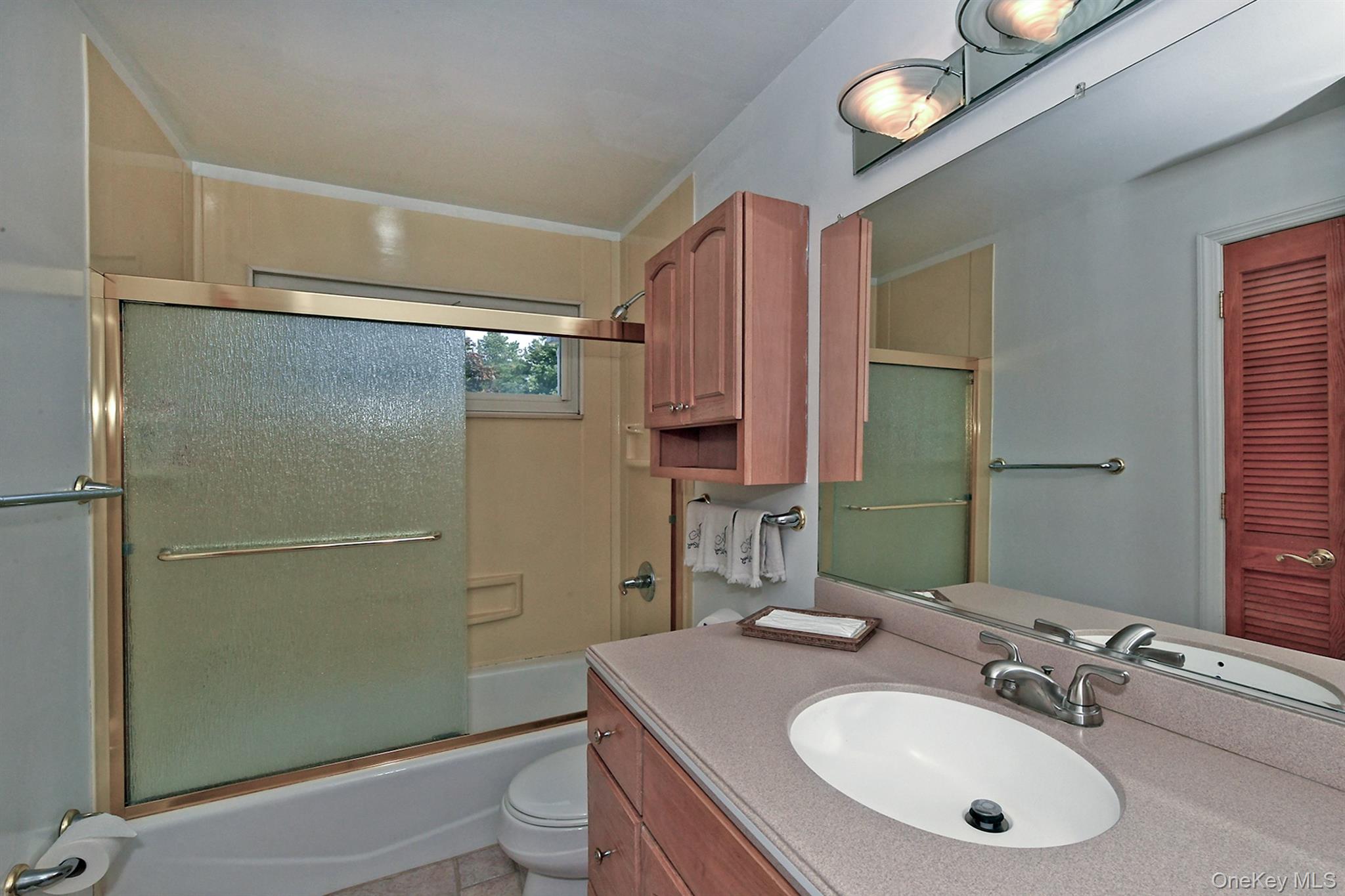 37 Euclid Avenue Property Photo 21