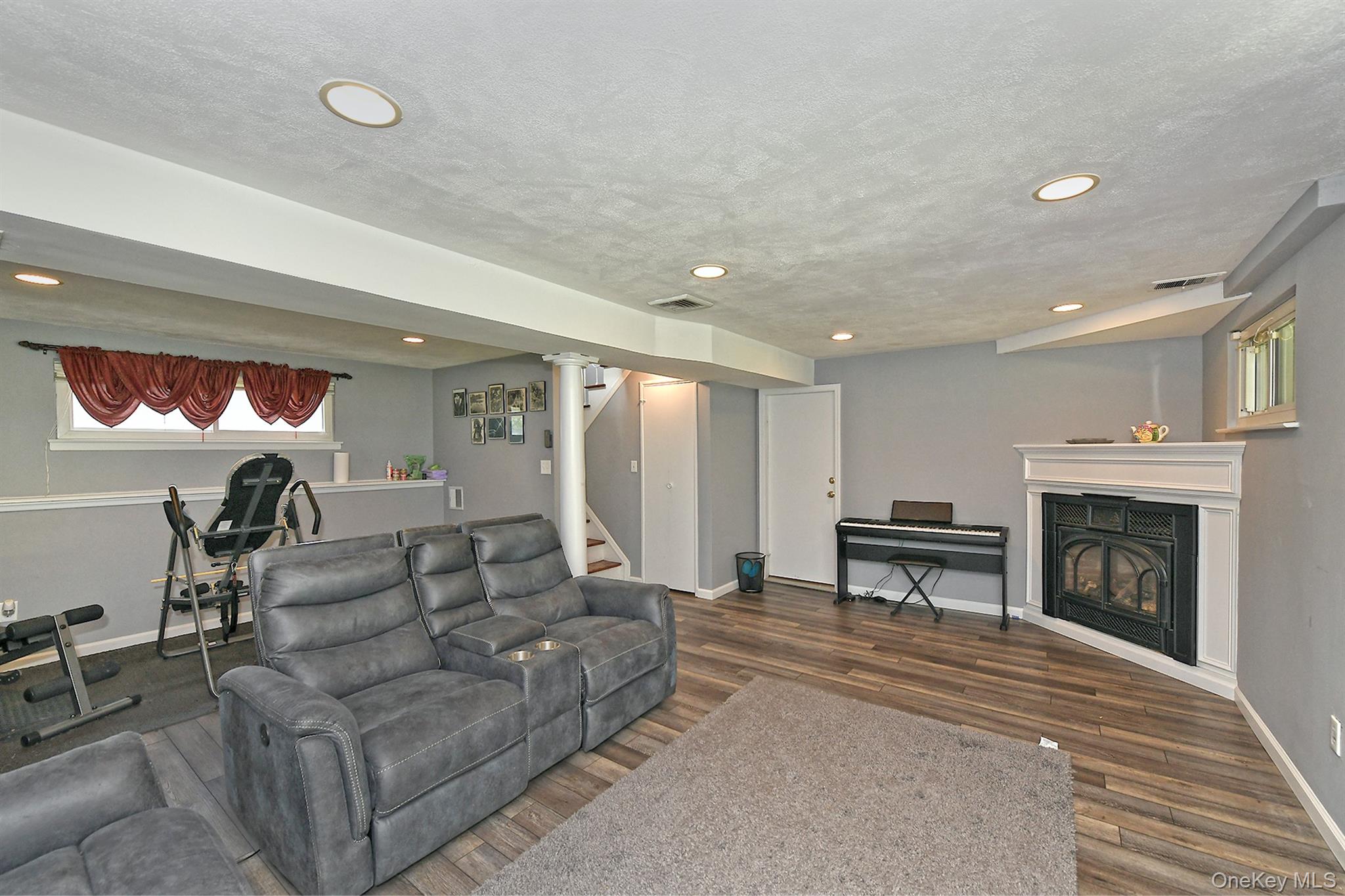 37 Euclid Avenue Property Photo 22